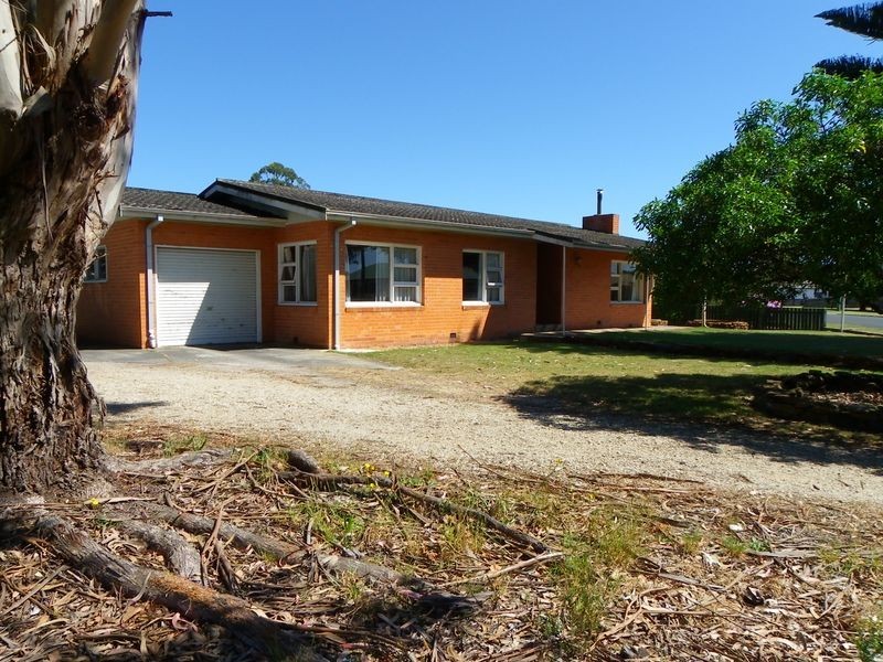 16 Austin Street, Wynyard TAS 7325