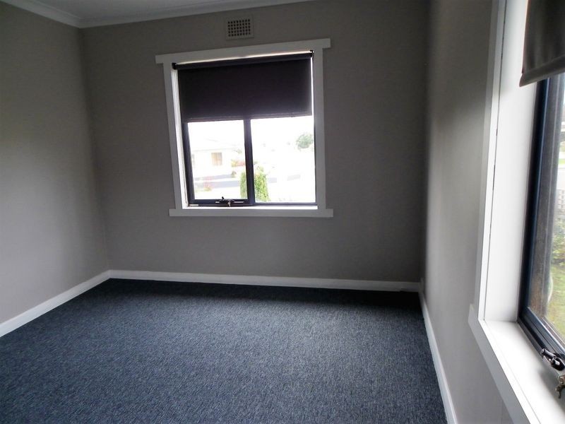 66 Simpson Street, Somerset TAS 7322