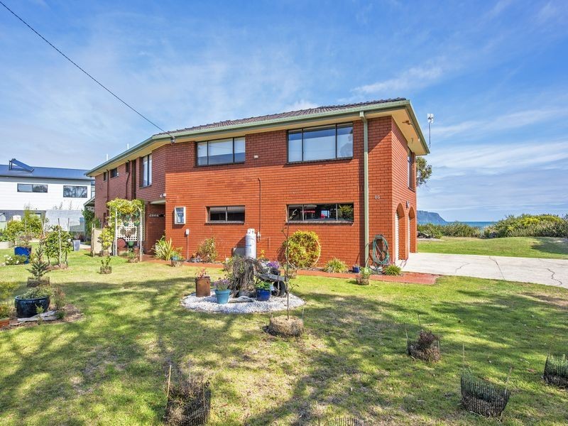 66 Old Bass Highway, Wynyard TAS 7325