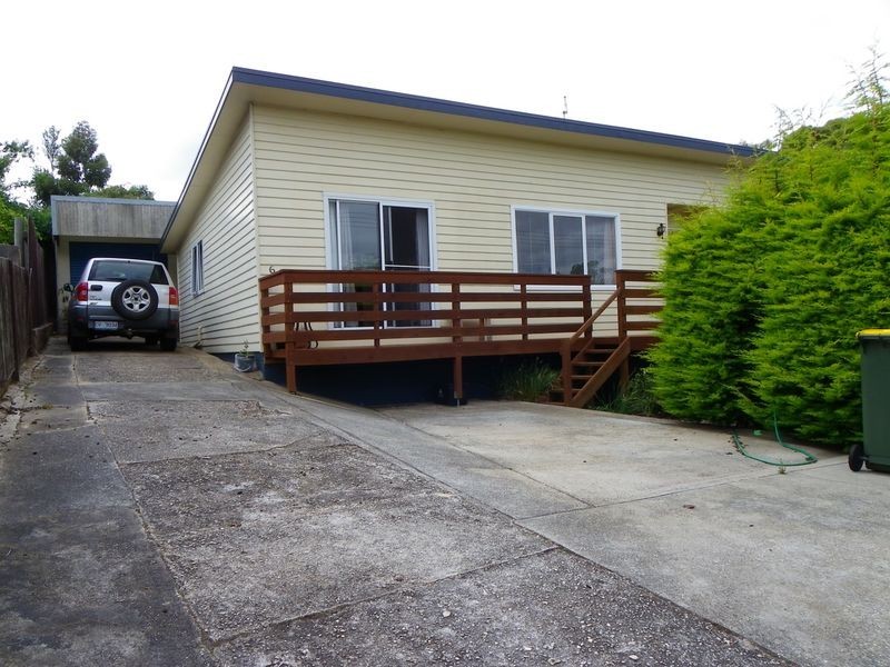 6 Old Cam Road, Somerset TAS 7322