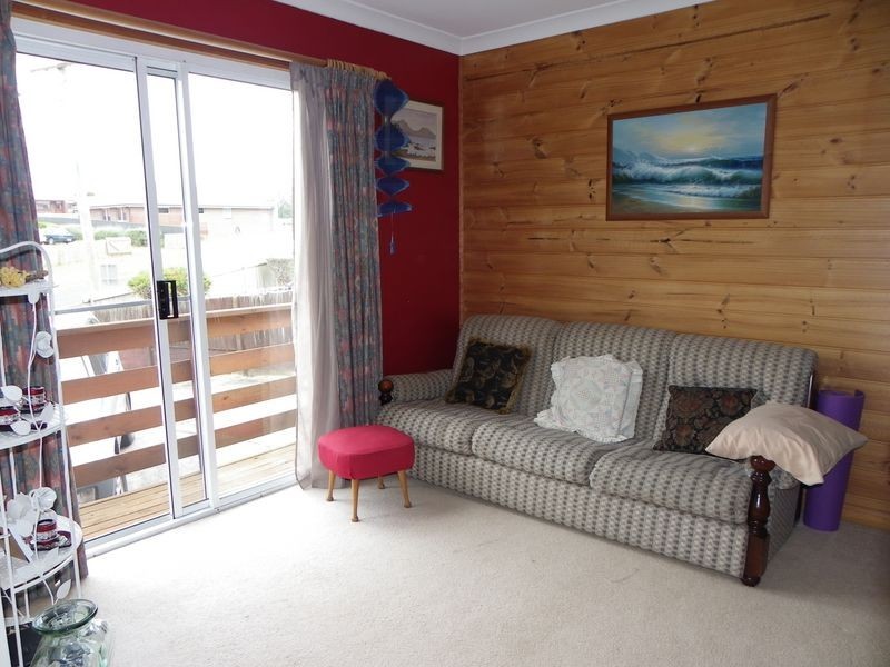 6 Old Cam Road, Somerset TAS 7322