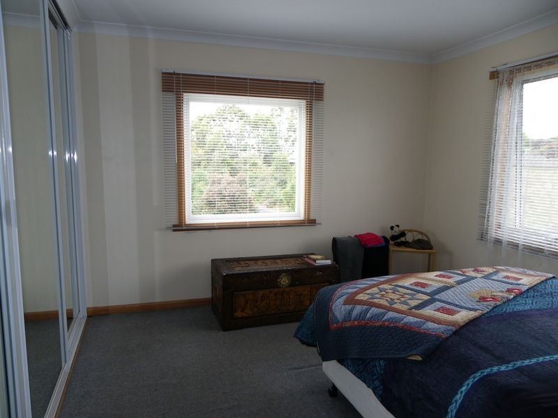 6 Old Cam Road, Somerset TAS 7322
