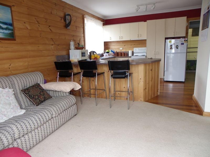 6 Old Cam Road, Somerset TAS 7322