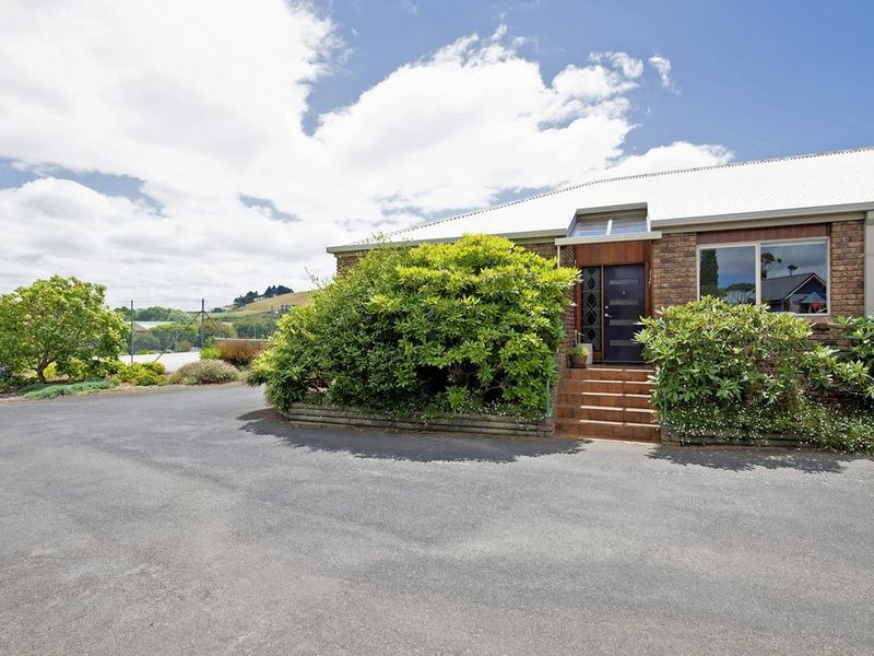 42 Freestone Crescent, Wynyard TAS 7325