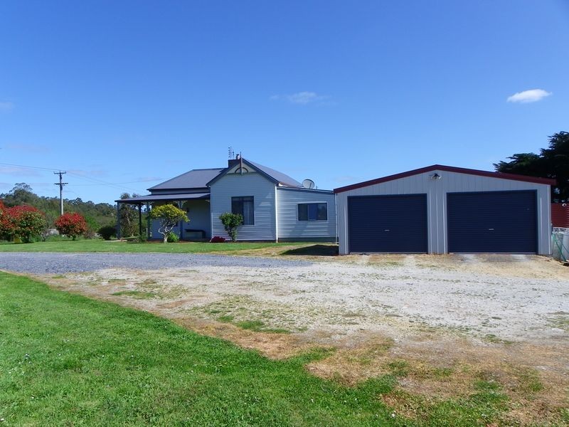 17566 Bass Highway, Boat Harbour TAS 7321