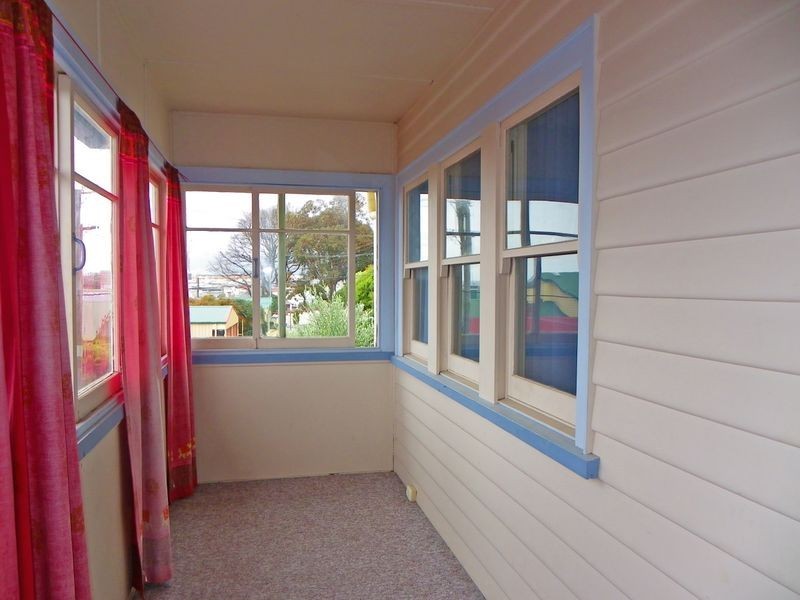 17 Olive Street, Burnie TAS 7320