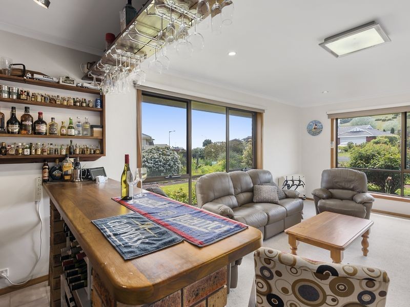33 Freestone Crescent, Wynyard TAS 7325