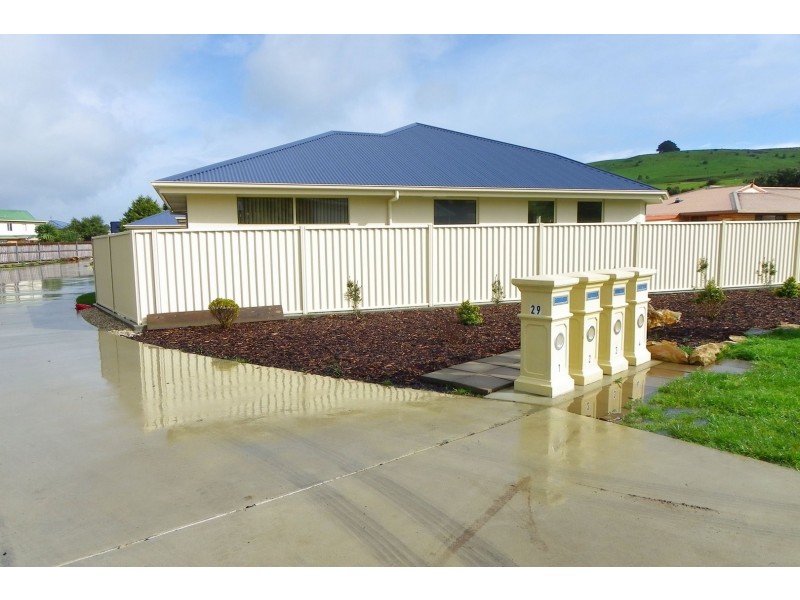 Unit 2/29 Freestone Crescent, Wynyard TAS 7325