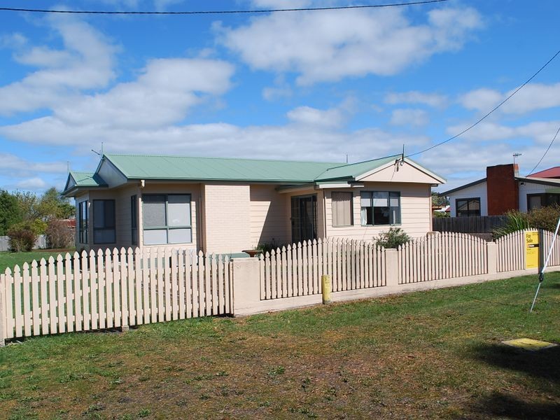 4 Lowe Street, Wynyard TAS 7325