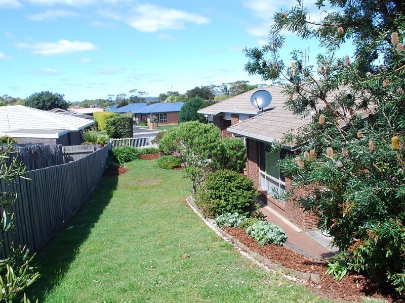 16 Freestone Crescent, Wynyard TAS 7325