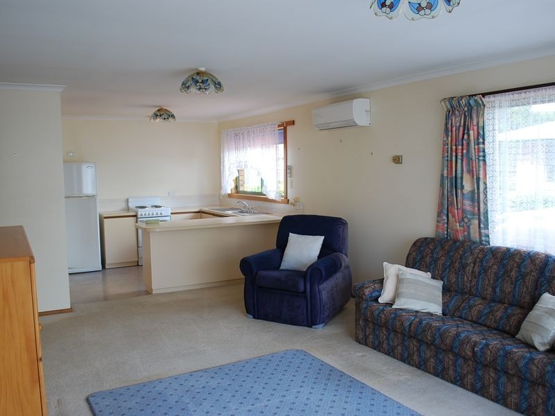 2/52 Hogg Street, Wynyard TAS 7325