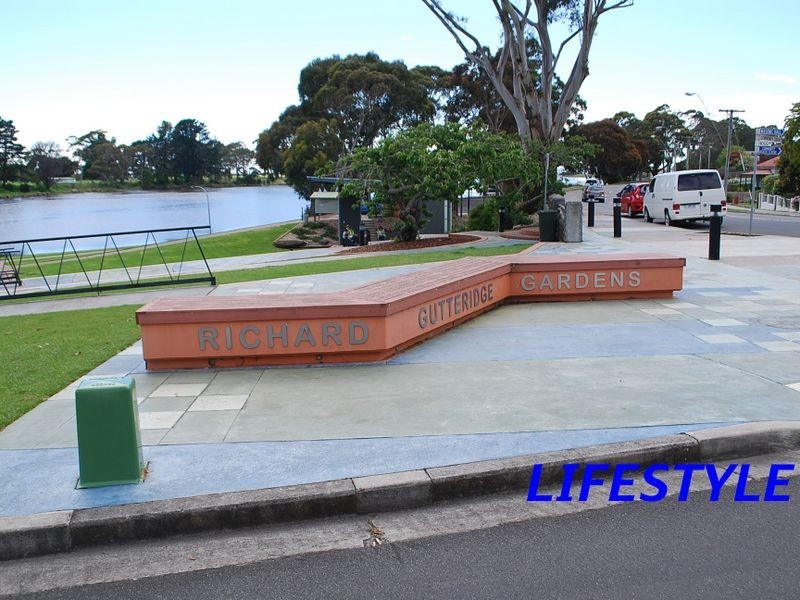 2/52 Hogg Street, Wynyard TAS 7325