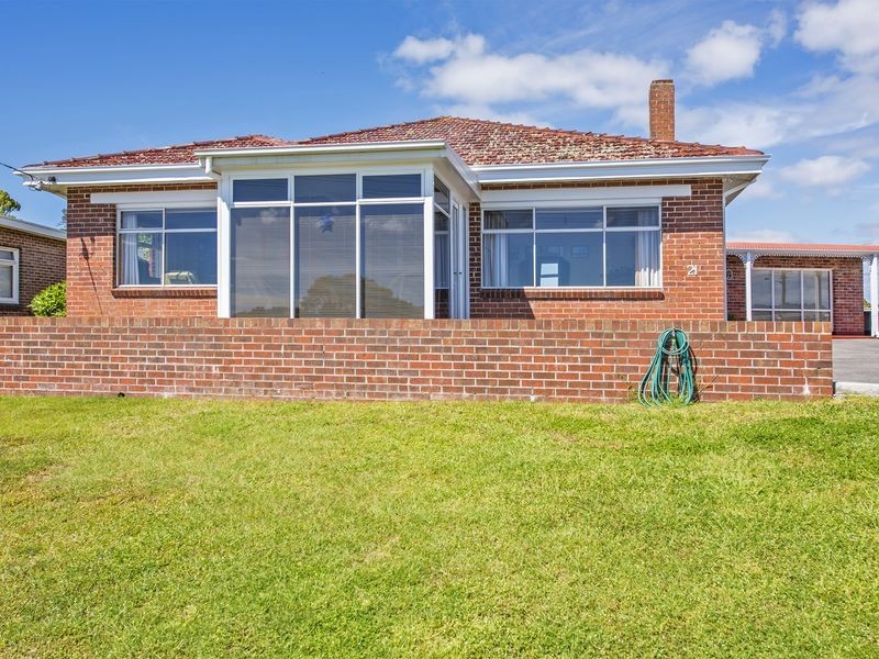 21 Old Bass Highway, Wynyard TAS 7325