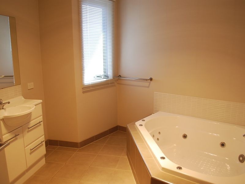 Unit 2/3 Bowick Street, Wynyard TAS 7325