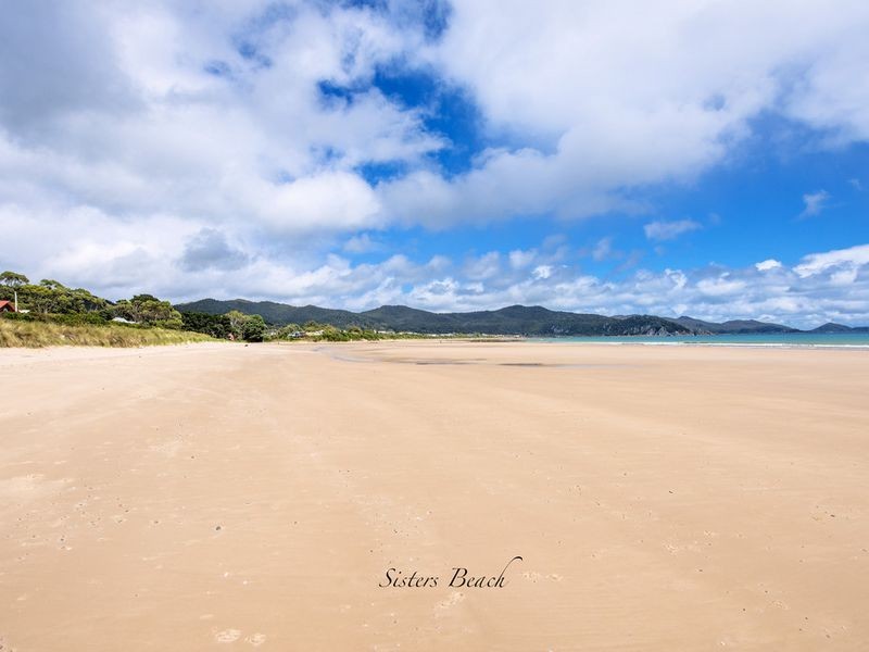 10 Elfrida Avenue, Sisters Beach TAS 7321