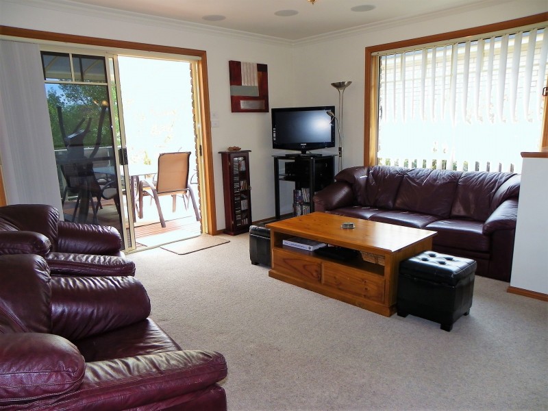 Villa 3/48 Grandview Avenue, Park Grove TAS 7320