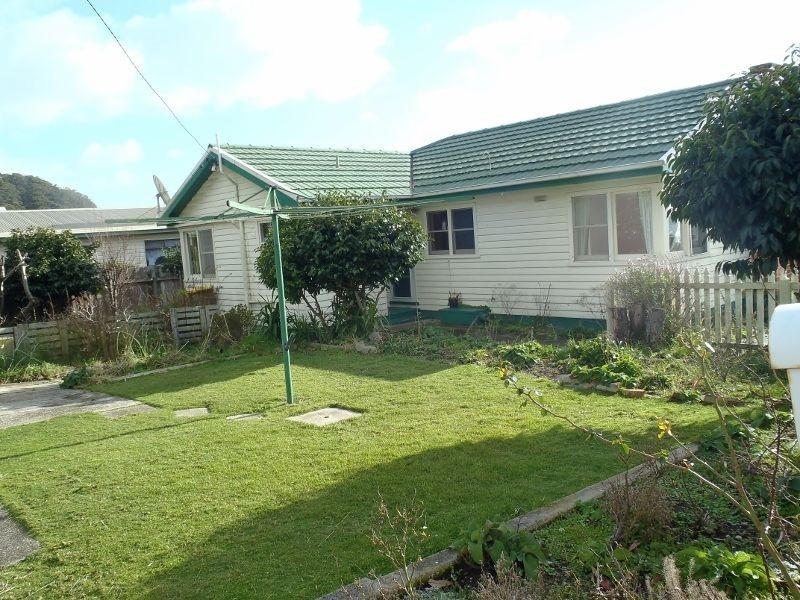 8 Sea Eagle Street, Heybridge TAS 7316