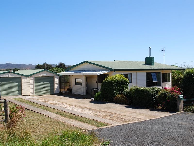 18803 Bass Highway, Rocky Cape TAS 7321