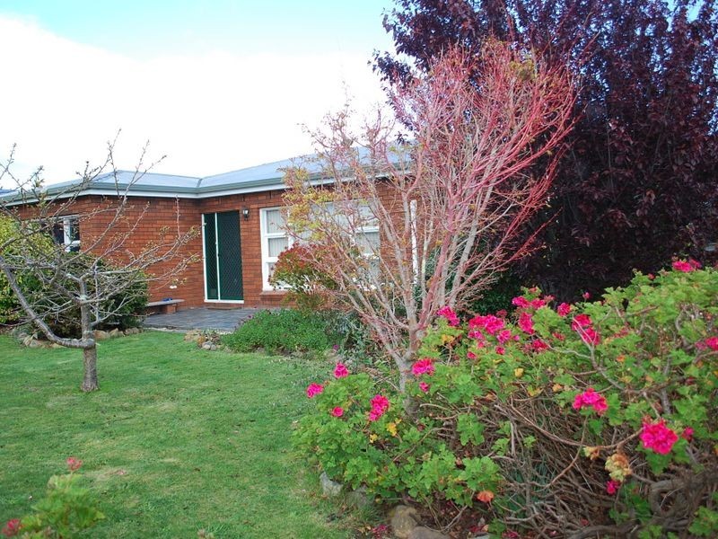 76 Saunders Street, Wynyard TAS 7325