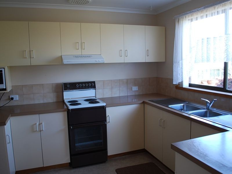 2/11 Morse Place, Wynyard TAS 7325