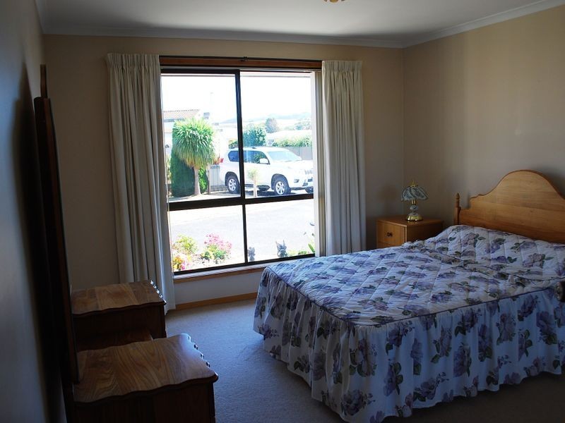 2/11 Morse Place, Wynyard TAS 7325