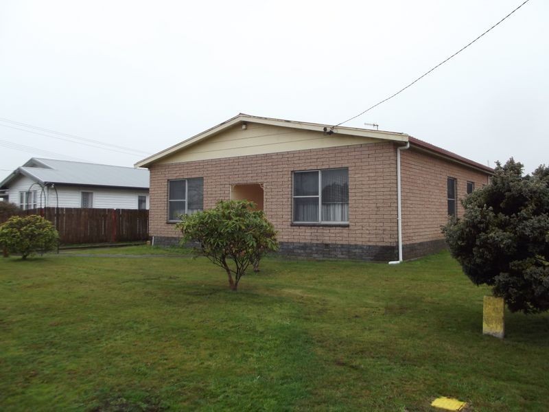 12 McArthur Street, Wynyard TAS 7325