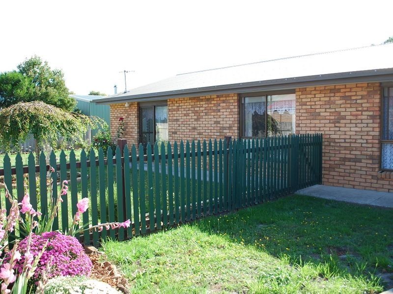 2/5 Jones Court, Wynyard TAS 7325
