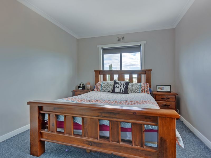 66 Simpson Street, Somerset TAS 7322
