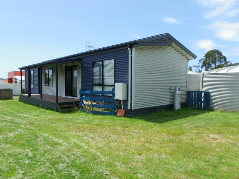 8 Serrata Crescent, Sisters Beach TAS 7321