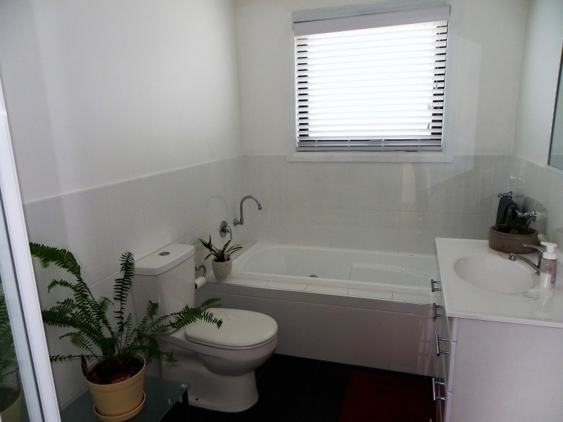 8 Serrata Crescent, Sisters Beach TAS 7321