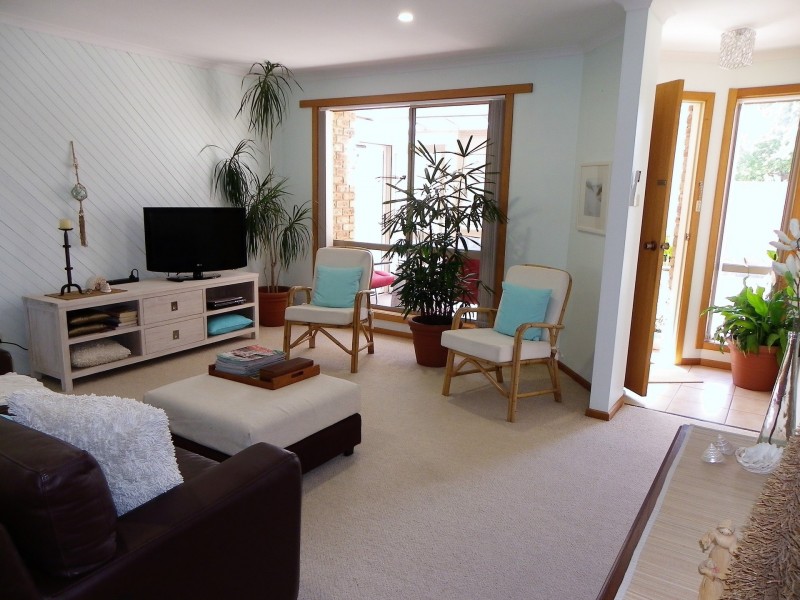 Unit 1/78a Saunders Street, Wynyard TAS 7325