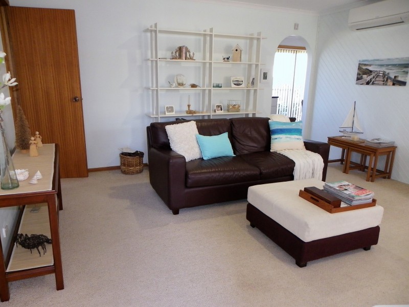 Unit 1/78a Saunders Street, Wynyard TAS 7325
