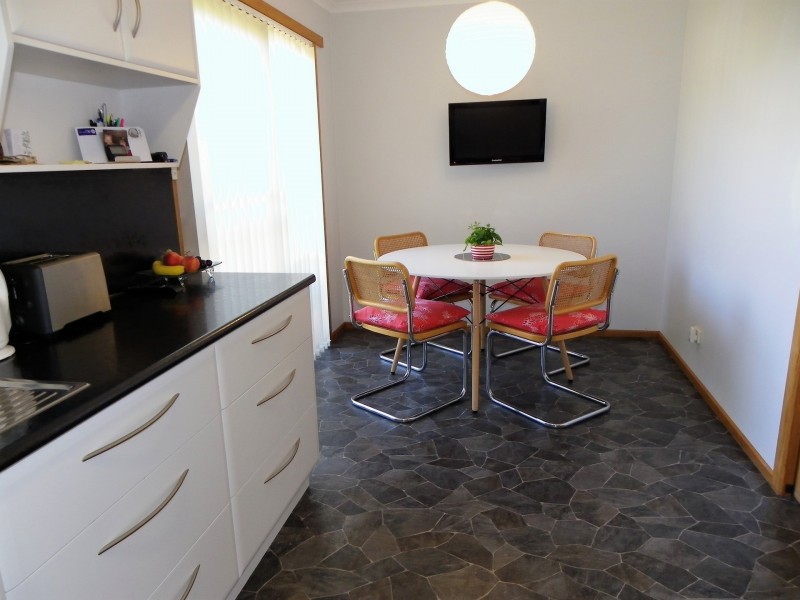 Unit 1/78a Saunders Street, Wynyard TAS 7325