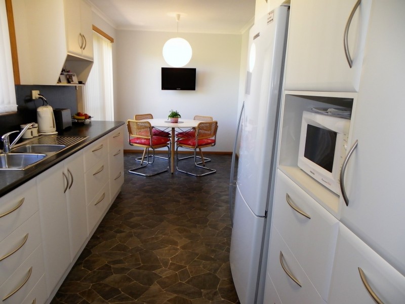 Unit 1/78a Saunders Street, Wynyard TAS 7325