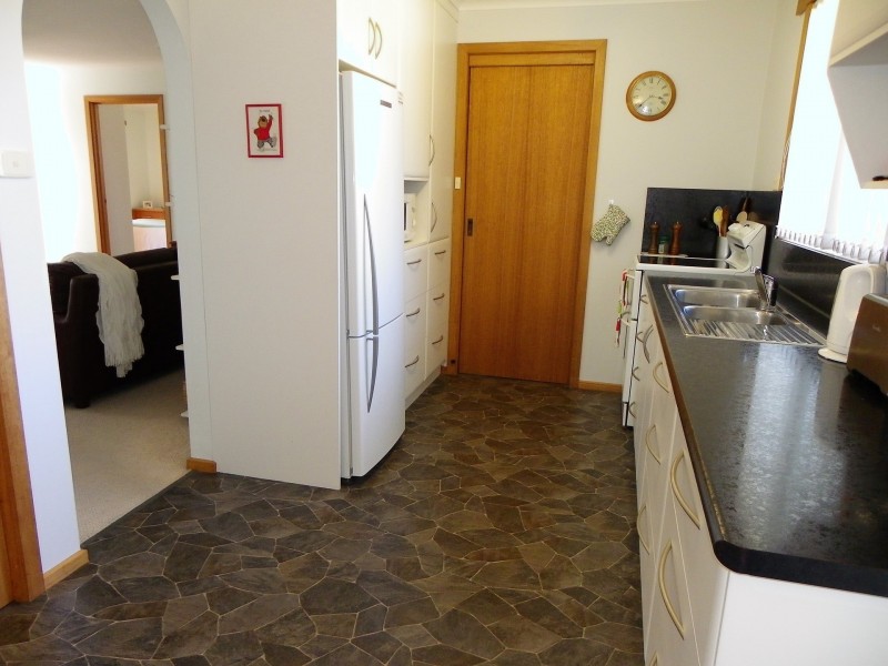 Unit 1/78a Saunders Street, Wynyard TAS 7325