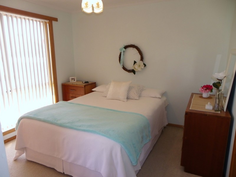 Unit 1/78a Saunders Street, Wynyard TAS 7325