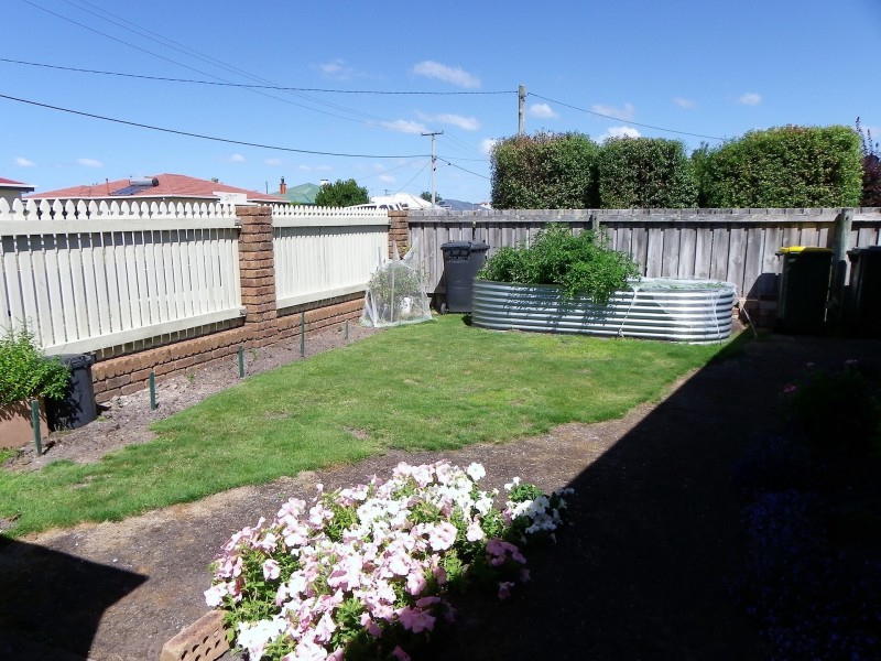 Unit 1/78a Saunders Street, Wynyard TAS 7325