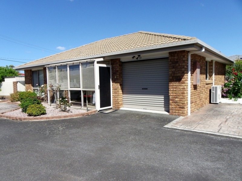 Unit 1/78a Saunders Street, Wynyard TAS 7325