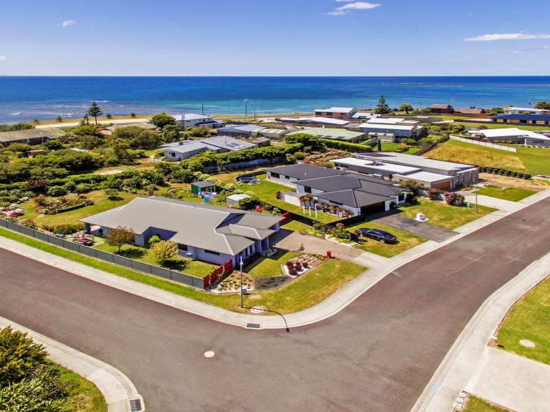 2 Bluewater Crescent, Wynyard TAS 7325