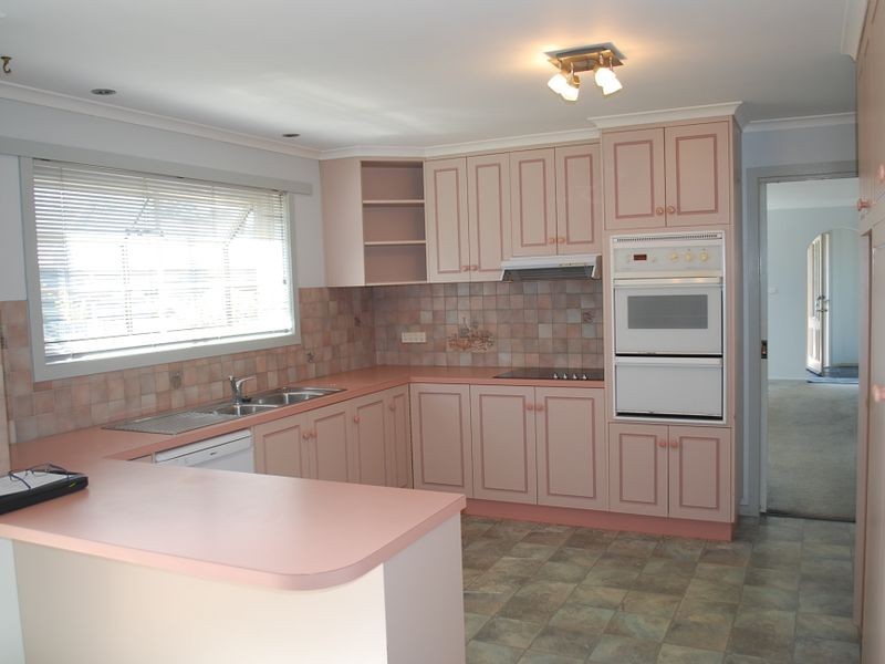 16 Freestone Crescent, Wynyard TAS 7325