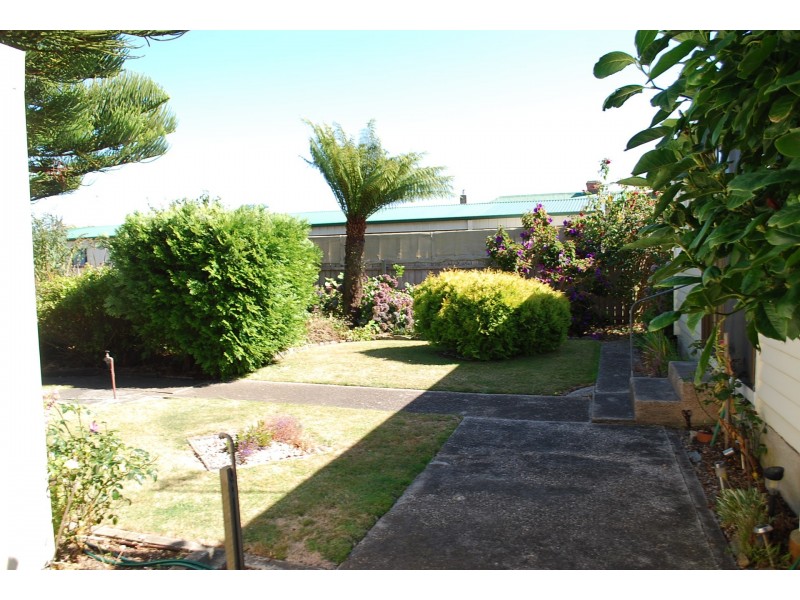 6 Hogg Street, Wynyard TAS 7325