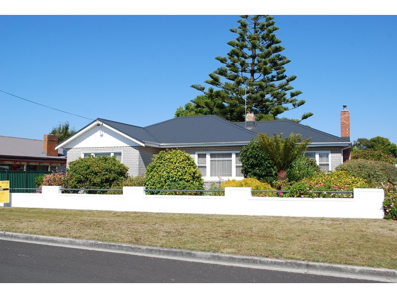 6 Hogg Street, Wynyard TAS 7325