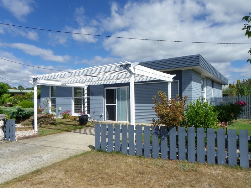 28 Cardigan Street, Somerset TAS 7322