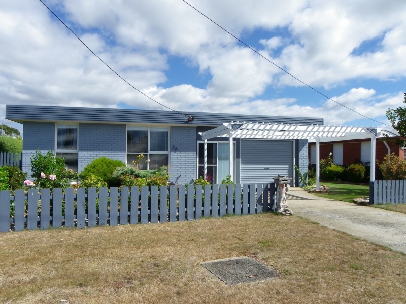 28 Cardigan Street, Somerset TAS 7322