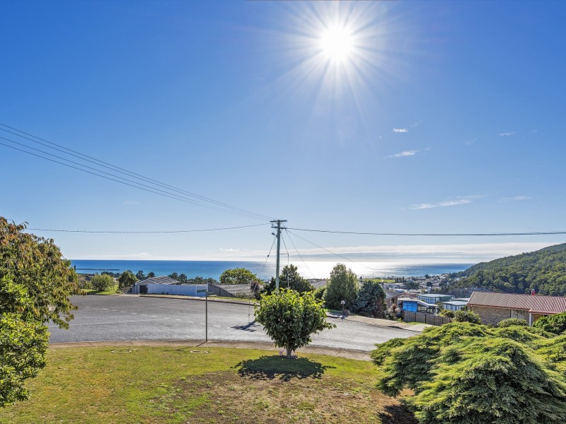 1 McPhee Street, Havenview TAS 7320