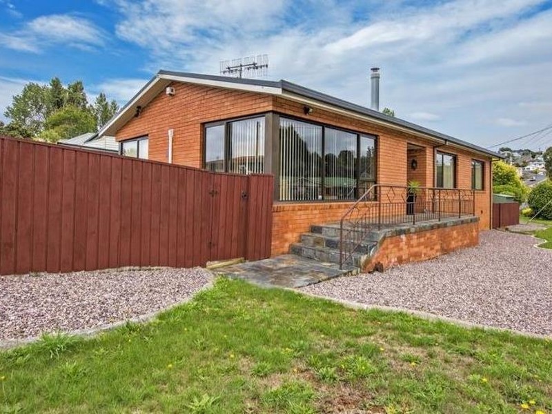 105 West Park Grove, Park Grove TAS 7320