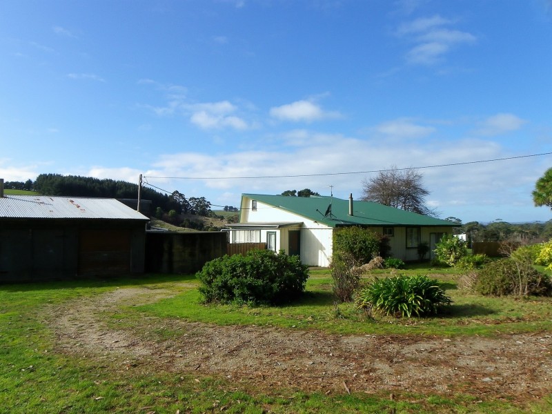 16796 Bass Highway, Flowerdale TAS 7325