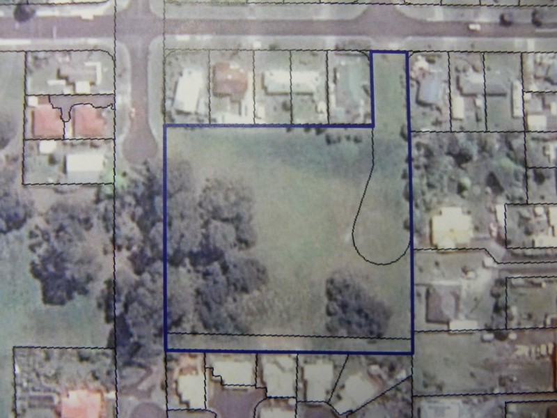 . Cnr Lyons & Simpson Street, Somerset TAS 7322