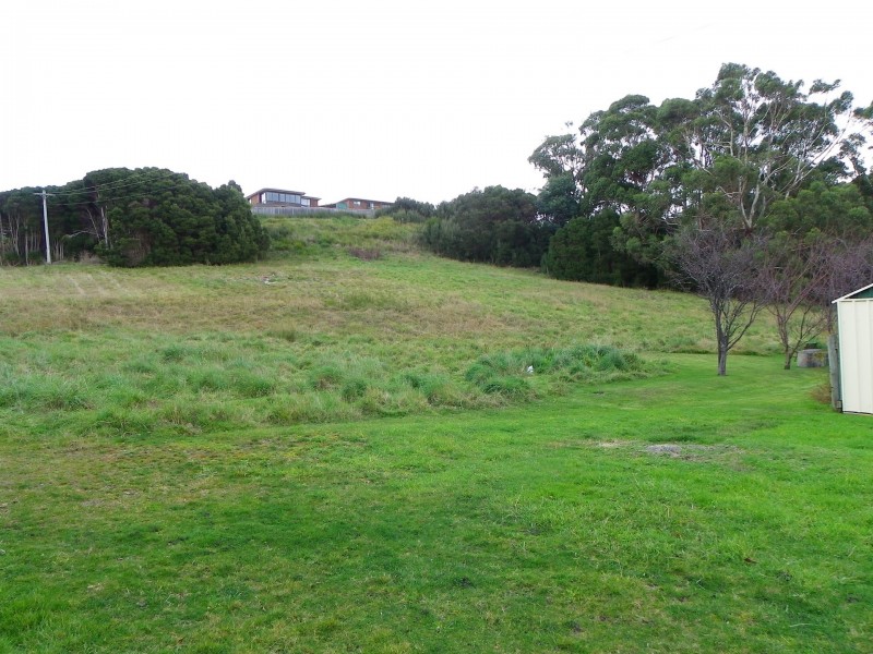 . Cnr Lyons & Simpson Street, Somerset TAS 7322