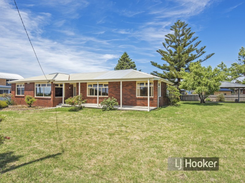 131 Old Bass Highway, Wynyard TAS 7325